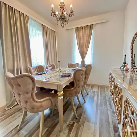 Tyrol Golden Alps Mountain View& Free Underground Parking Apartment Innsbruck