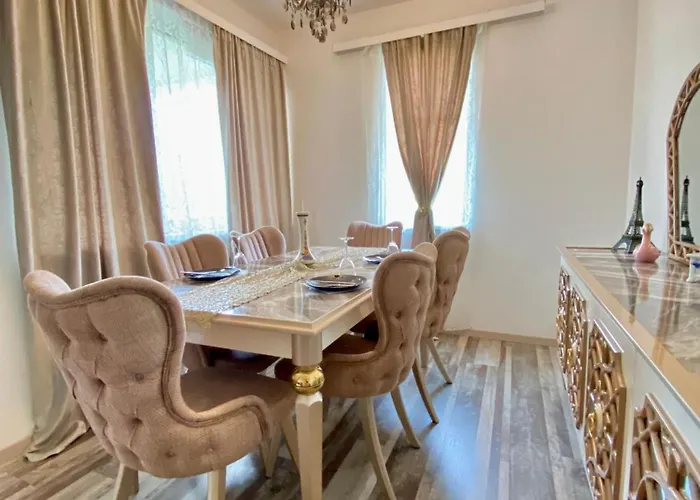 Tyrol Golden Alps Mountain View& Free Underground Parking Appartement Innsbruck